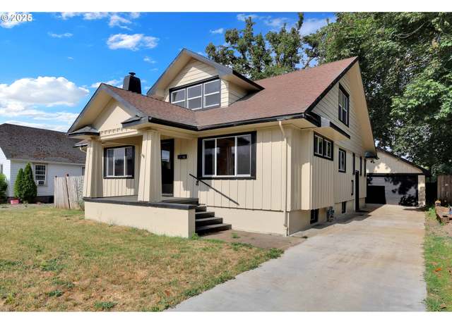 Property at 311 N 9th St, Cottage Grove, OR 97424, 4 beds, 2.5 baths