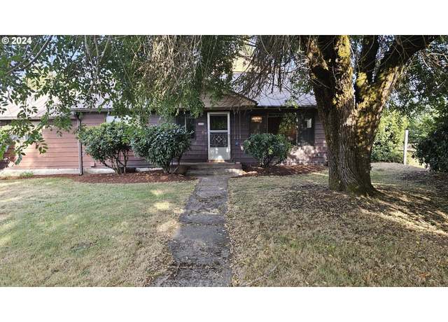 Property at 1176 SE 4th Ave, Mill City, OR 97360, 3 beds, 2 baths