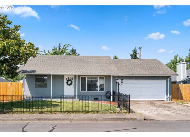Property at 492 W Olympic St, Springfield, OR 97477, 3 beds, 2 baths