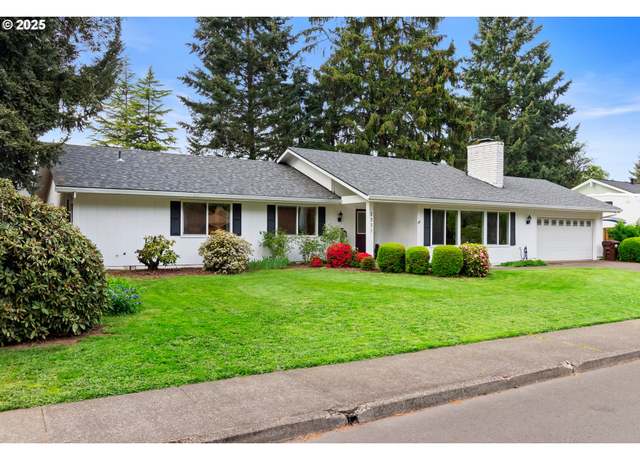 Property at 2331 SE Singing Woods Dr, Hillsboro, OR 97123, 4 beds, 2.5 baths