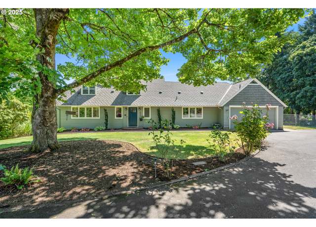 Property at 14170 SW 119th Pl, Portland, OR 97224, 4 beds, 5 baths