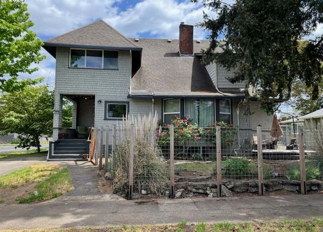 Property at 4504 SE 65th Ave, Portland, OR 97206, 5 beds, 4 baths