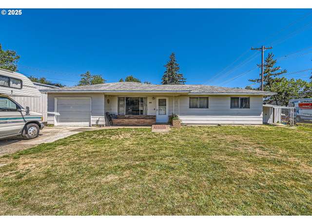 Property at 6135 SE Clatsop St, Portland, OR 97206, 3 beds, 1.5 baths