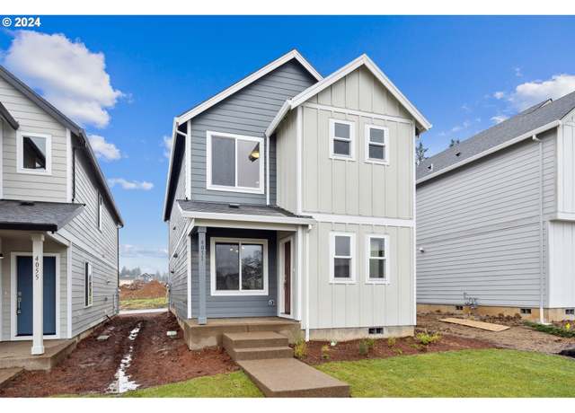 Property at 4039 Village Center Dr SE, Salem, OR 97302, 3 beds, 2.5 baths