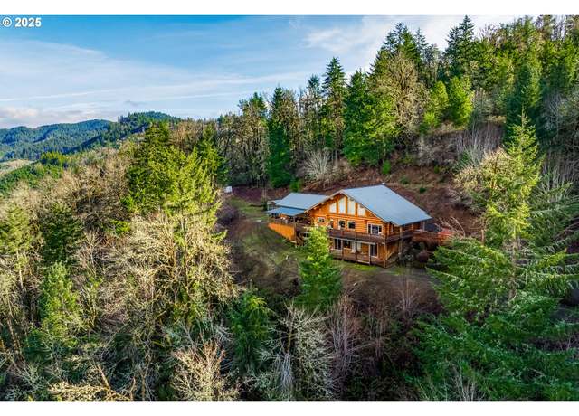 Property at 89112 Skyhigh Dr, Springfield, OR 97478, 3 beds, 2.5 baths