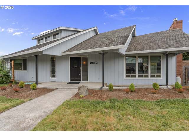 Property at 2012 E Haworth Ave, Newberg, OR 97132, 3 beds, 3 baths