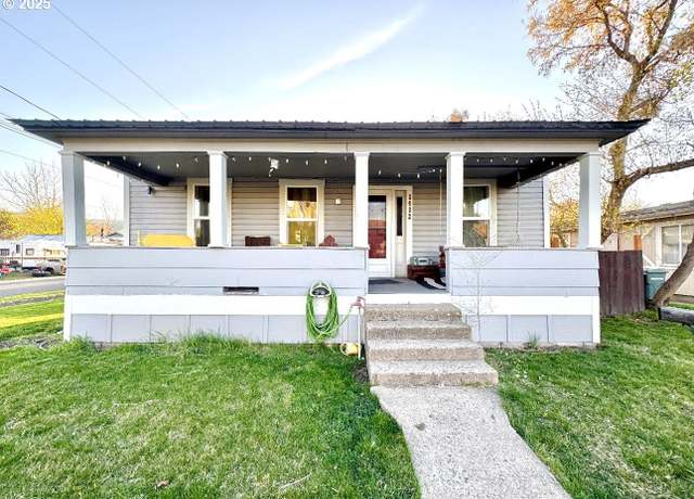 Property at 1402 N Cherry St, La Grande, OR 97850, 3 beds, 1 bath