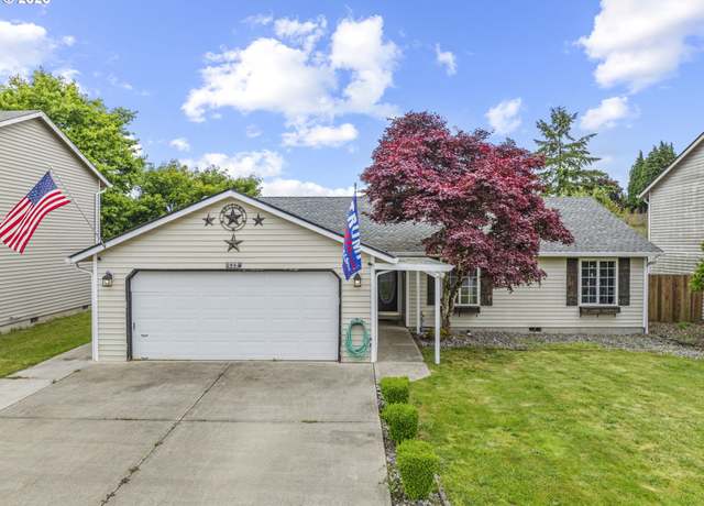 Property at 112 Stoneway Ln, Longview, WA 98632, 3 beds, 2 baths