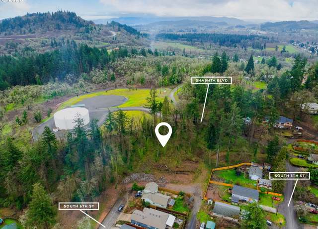 Property at 540 S 6th St, Springfield, OR 97477