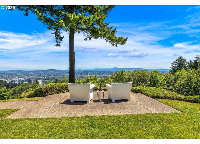 Property at 4700 SW Northwood Ave, Portland, OR 97035, 7 beds, 5 baths