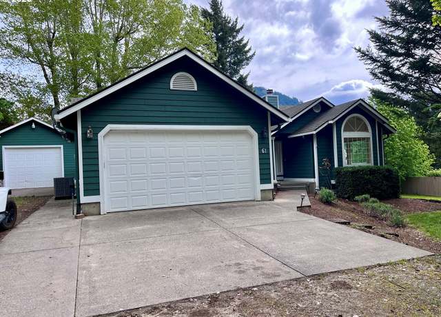 Property at 61 Elk Bluff Dr, Stevenson, WA 98648, 3 beds, 2 baths