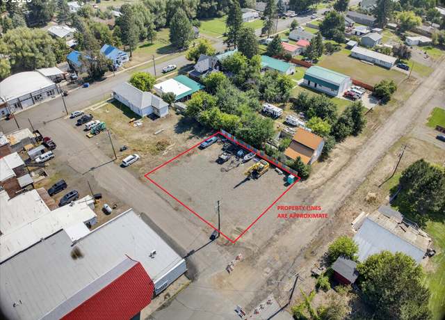 Property at 101 S Pine St, Wallowa, OR 97885