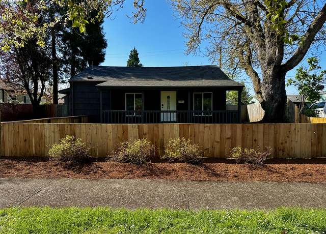 Property at 1733 I St, Springfield, OR 97477, 3 beds, 1 bath