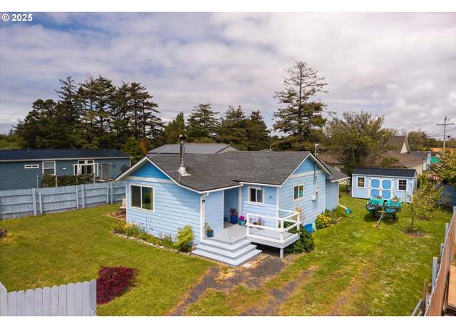 Property at 532 10th St, Port Orford, OR 97465, 2 beds, 1 bath