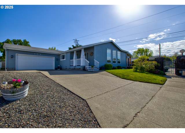 Property at 105 Littlebrook Ln, Roseburg, OR 97471, 3 beds, 2 baths