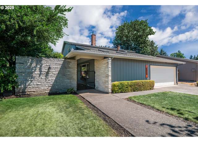 Property at 2915 Chuckanut St, Eugene, OR 97408, 4 beds, 2.5 baths
