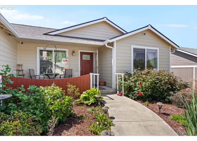 Property at 188 NE Amanda Way, Myrtle Creek, OR 97457, 3 beds, 2 baths