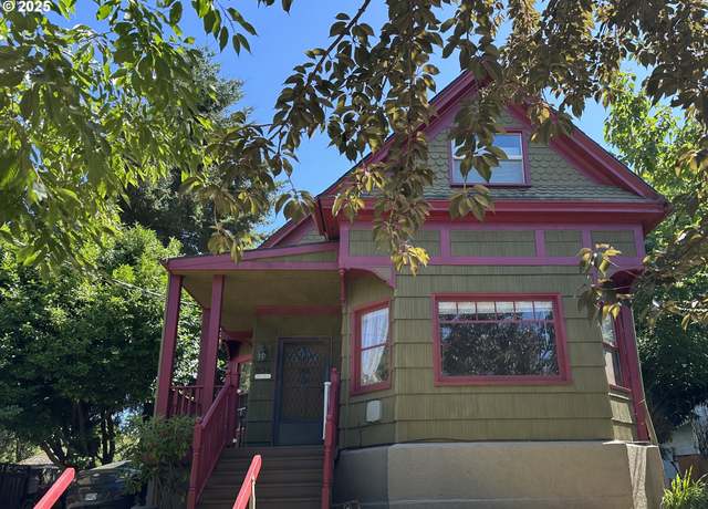 Property at 934 SE Nehalem St, Portland, OR 97202, 5 beds, 3 baths