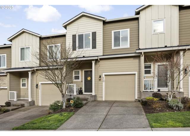 Property at 5736 Joynak St S, Salem, OR 97306, 3 beds, 2.5 baths