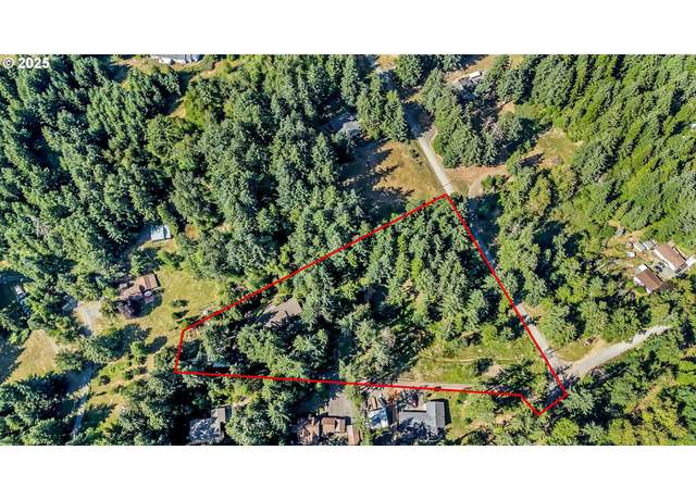Property at 32739 Taylor Butte Rd, Cottage Grove, OR 97424, 4 beds, 2.5 baths
