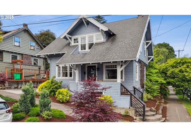 Property at 1003 SE 26th Ave, Portland, OR 97214, 3 beds, 2.5 baths
