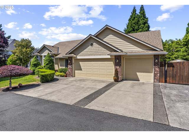 Property at 12607 NW 33rd Ave, Vancouver, WA 98685, 4 beds, 2.5 baths