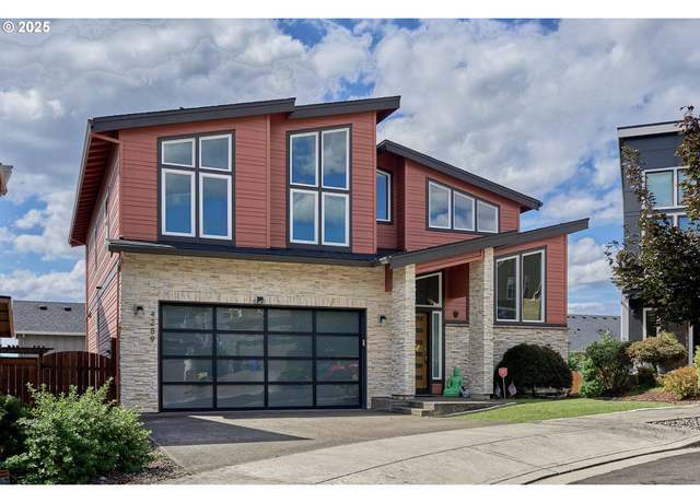 Property at 4289 SW Battaglia Pl, Gresham, OR 97080, 4 beds, 3.5 baths