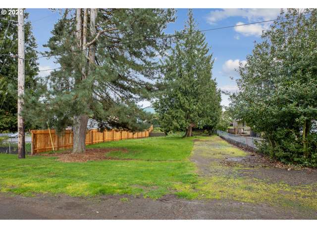 Property at 2530 Cambridge St, West Linn, OR 97068