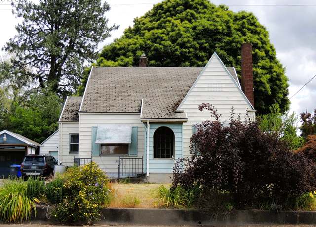 Property at 2432 SE 67th Ave, Portland, OR 97206, 2 beds, 1 bath