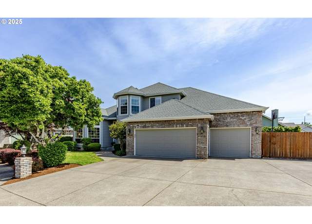 Property at 1643 Westfall Ct, Eugene, OR 97401, 4 beds, 3 baths