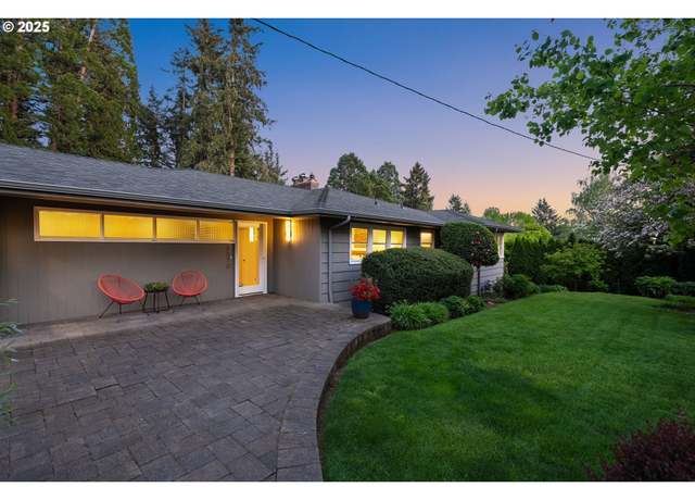 Property at 3370 SW Vista Dr, Portland, OR 97225, 4 beds, 3.5 baths