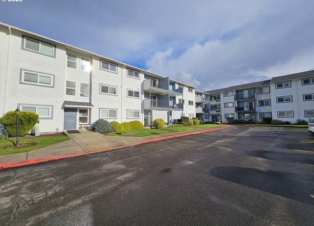 Property at 950 Evergreen Rd #207, Woodburn, OR 97071, 2 beds, 1 bath
