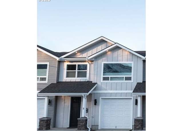 Property at 107 W Alder Unit B St, Joseph, OR 97846, 3 beds, 2.5 baths
