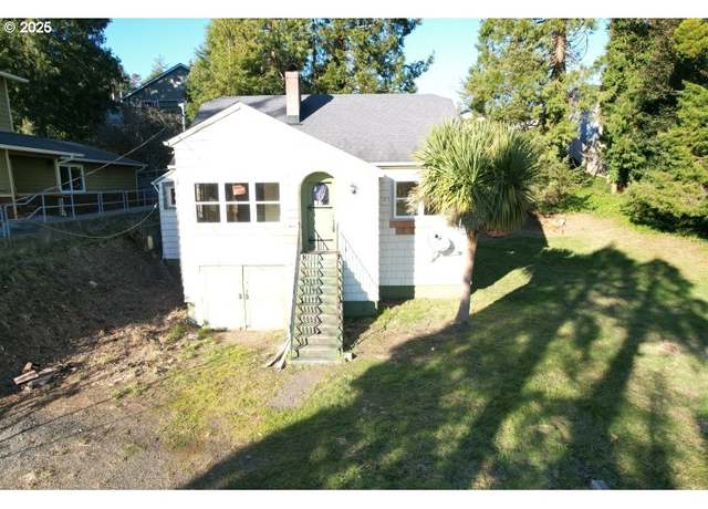 Property at 1217 W Marine Dr, Astoria, OR 97103, 3 beds, 1 bath