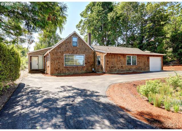 Property at 5030 SE Thiessen Rd, Milwaukie, OR 97267, 3 beds, 1 bath