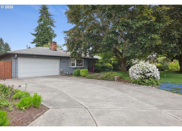 Property at 14414 SE Topaz Ave, Milwaukie, OR 97267, 3 beds, 2.5 baths