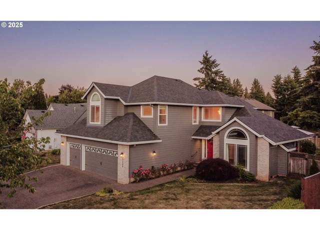 Property at 14040 Conway Dr, Oregon City, OR 97045, 3 beds, 2.5 baths