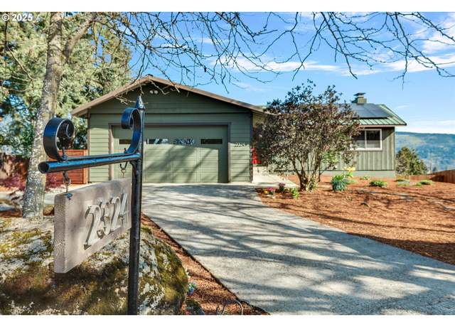 Property at 2324 May St, Hood River, OR 97031, 4 beds, 2 baths