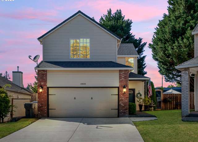 Property at 18533 SW Colfelt Ln, Sherwood, OR 97140, 3 beds, 2.5 baths
