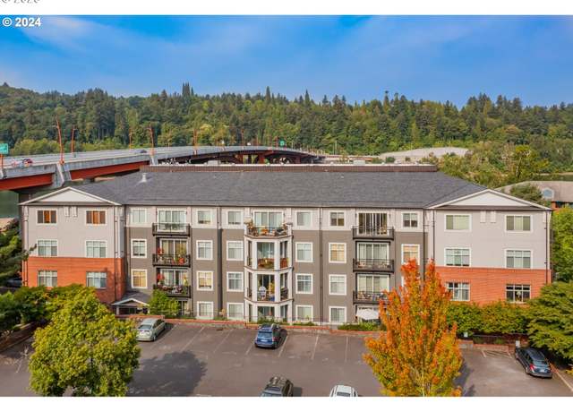 Property at 196 SE Spokane St #101, Portland, OR 97202, 3 beds, 2 baths