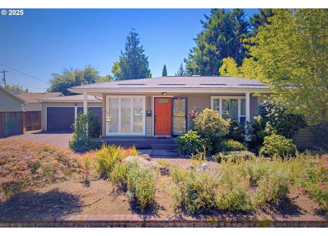 Property at 10940 NE Knott St, Portland, OR 97220, 2 beds, 1 bath