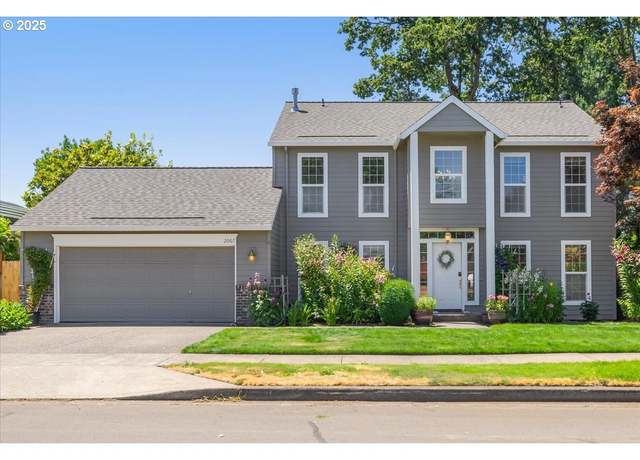 Property at 2007 SE 61st Dr, Hillsboro, OR 97123, 4 beds, 2.5 baths
