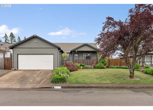 Property at 795 Arthur Ave, Cottage Grove, OR 97424, 3 beds, 2 baths