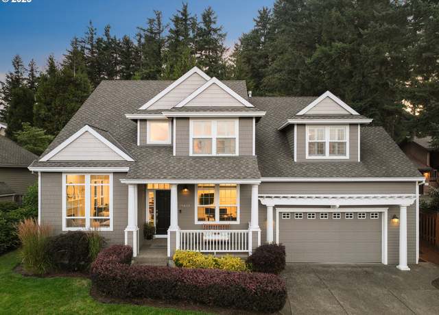 Property at 19625 Suncrest Dr, West Linn, OR 97068, 4 beds, 2.5 baths
