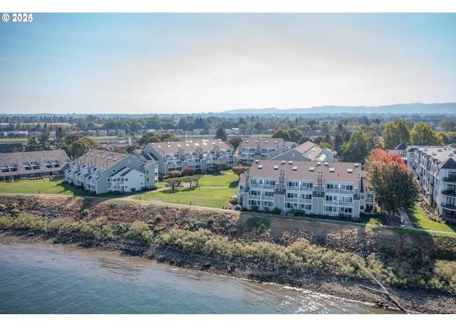 Property at 211 N Hayden Bay Dr #211, Portland, OR 97217, 1 bed, 1 bath