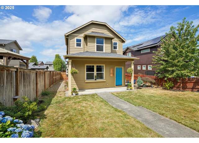 Property at 15599 Jewelberry Ave, Sandy, OR 97055, 4 beds, 2.5 baths
