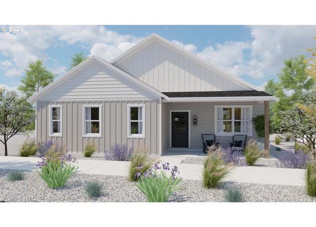 Property at 420 SE Manzanita Dr, Madras, OR 97741, 3 beds, 2.5 baths