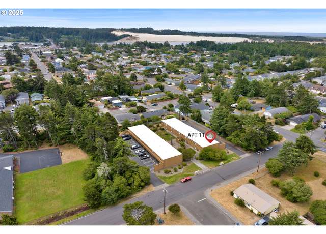 Property at 1260 10th St #11, Florence, OR 97439, 1 bath