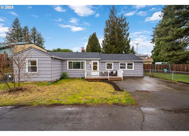 Property at 4680 Exeter St, West Linn, OR 97068, 3 beds, 2 baths