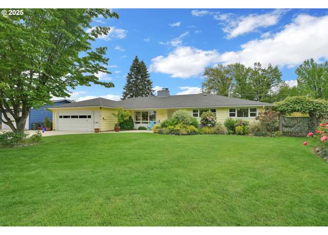 Property at 390 Hambletonian Dr, Eugene, OR 97401, 3 beds, 2 baths